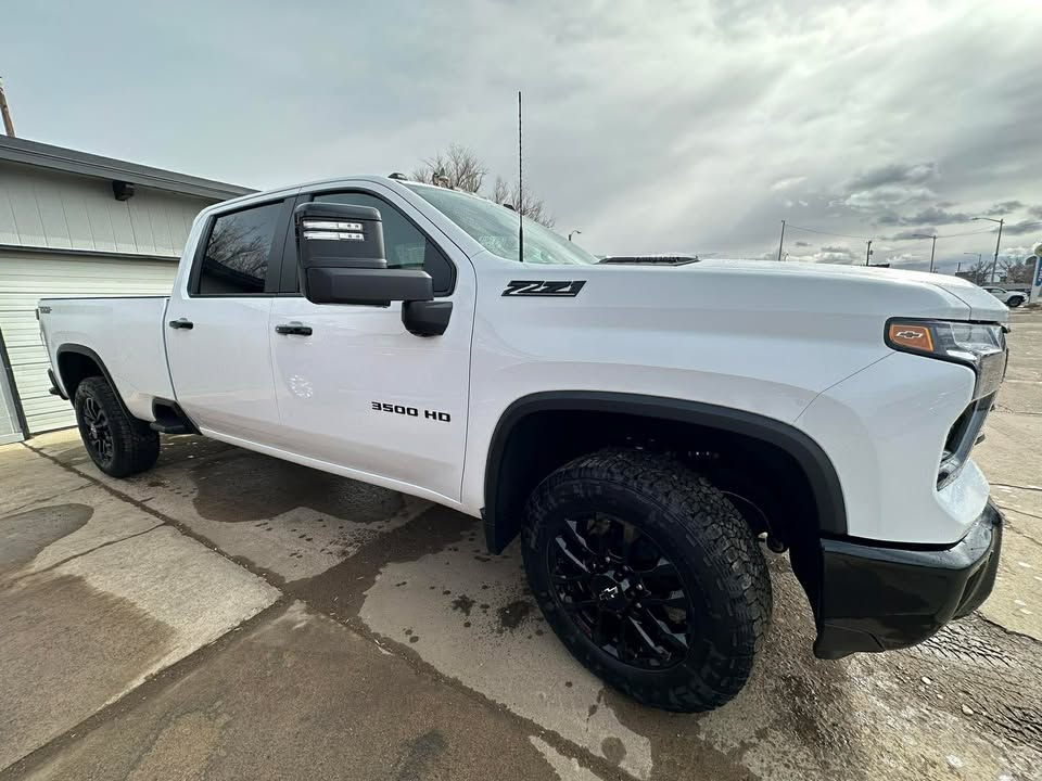2026 Chevrolet Silverado 3500 HD LT