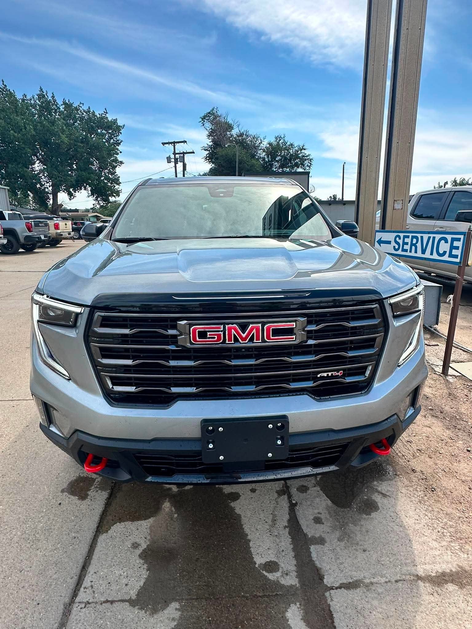 2026 GMC Acadia AT4