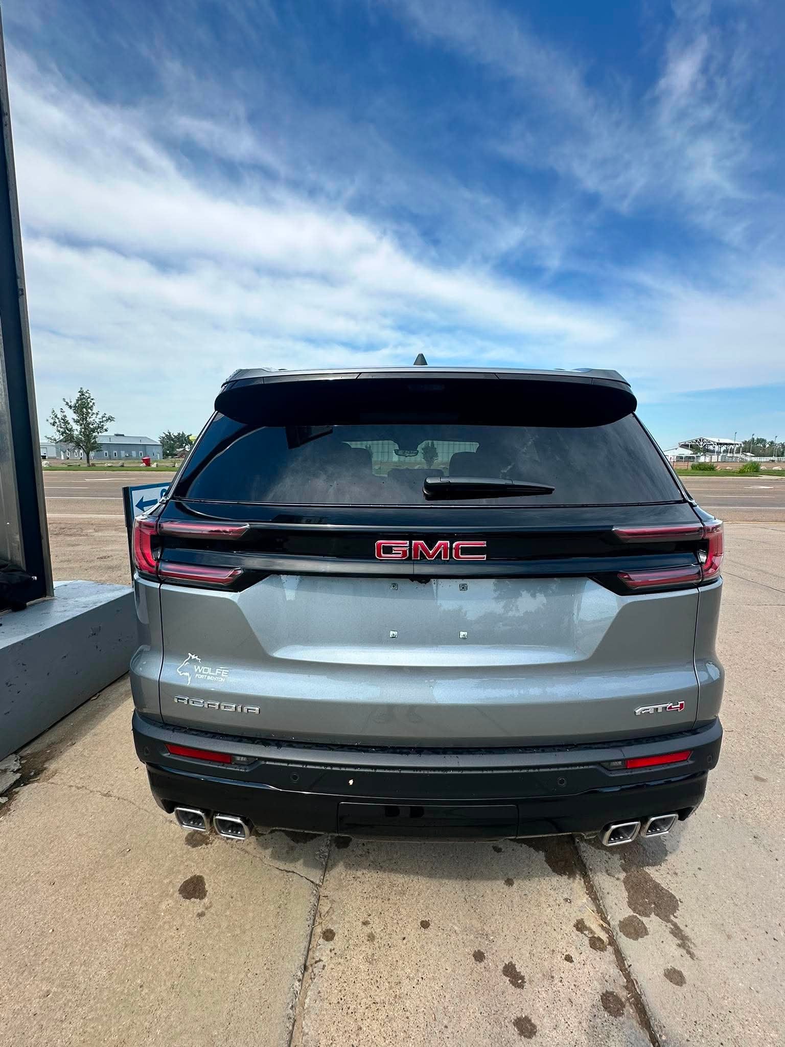 2026 GMC Acadia AT4