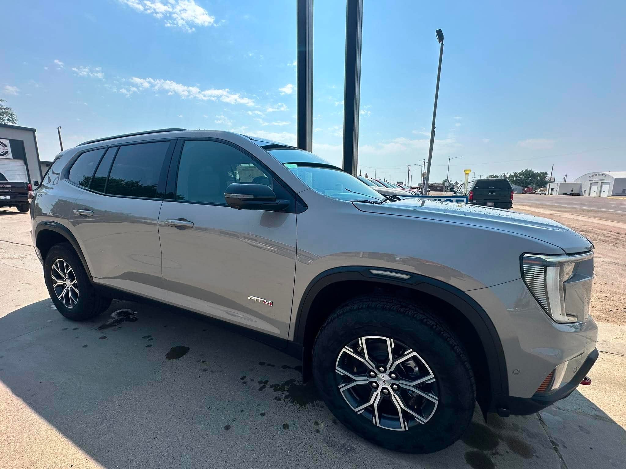 2026 GMC Acadia AT4