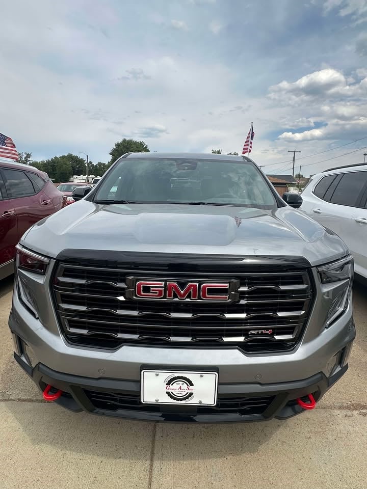 2025 GMC Acadia AT4