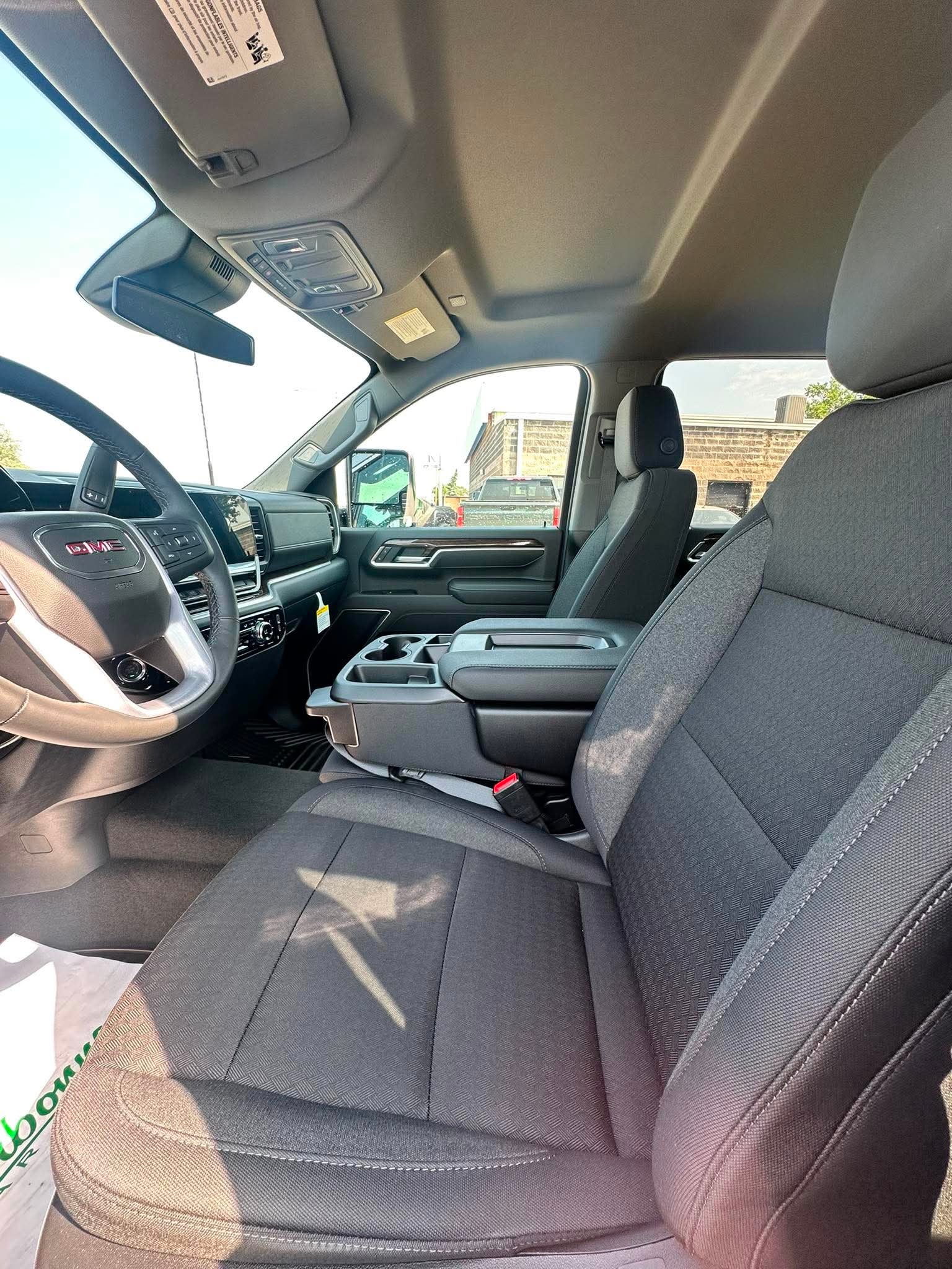 2026 GMC Sierra 3500 HD SLE