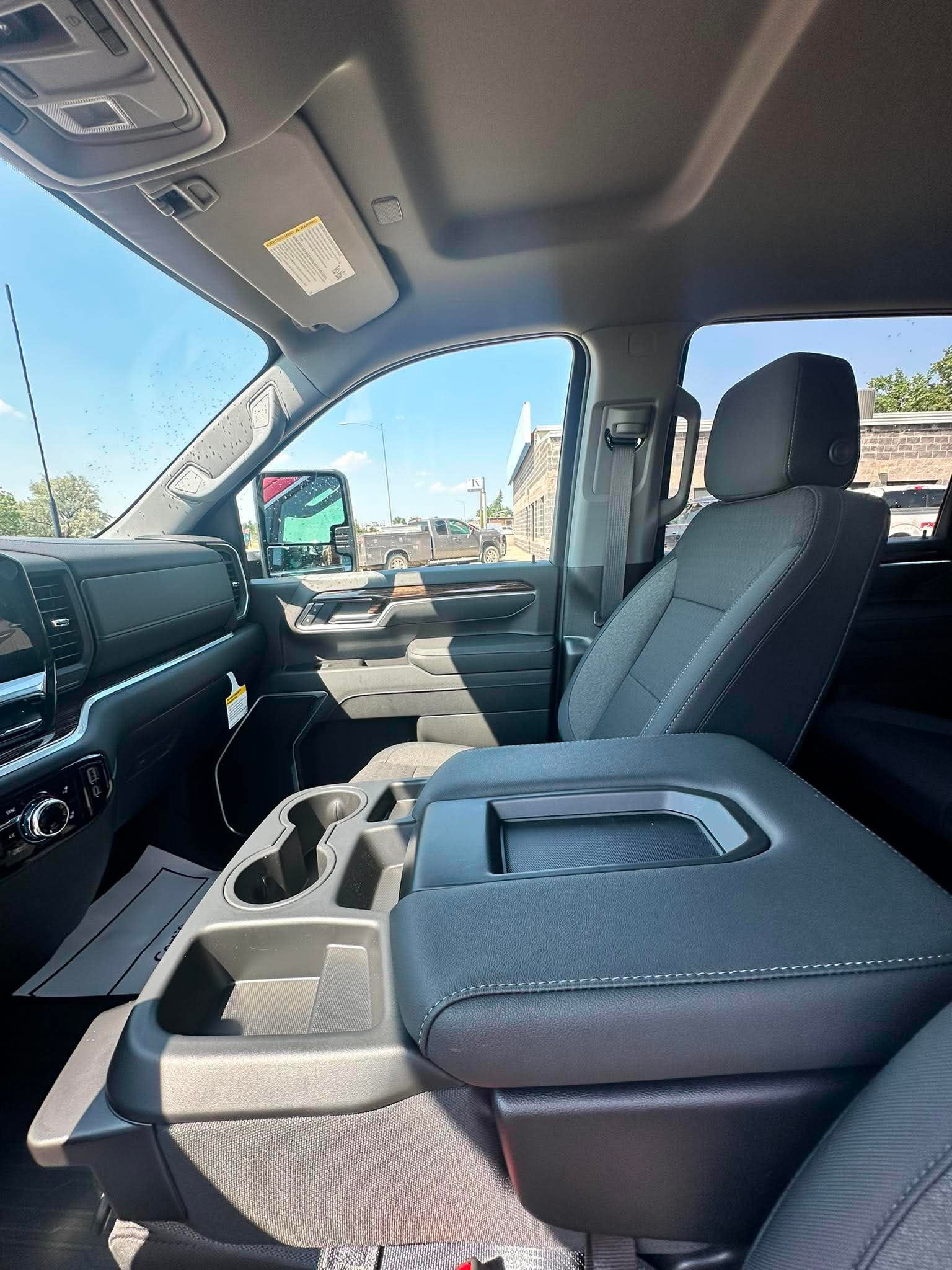 2026 GMC Sierra 3500 HD SLE