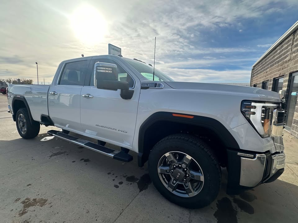 2026 GMC Sierra 3500 HD SLT