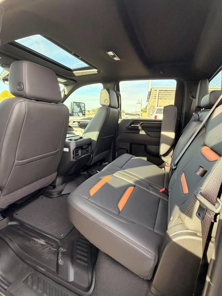 2026 GMC Sierra 3500 HD AT4