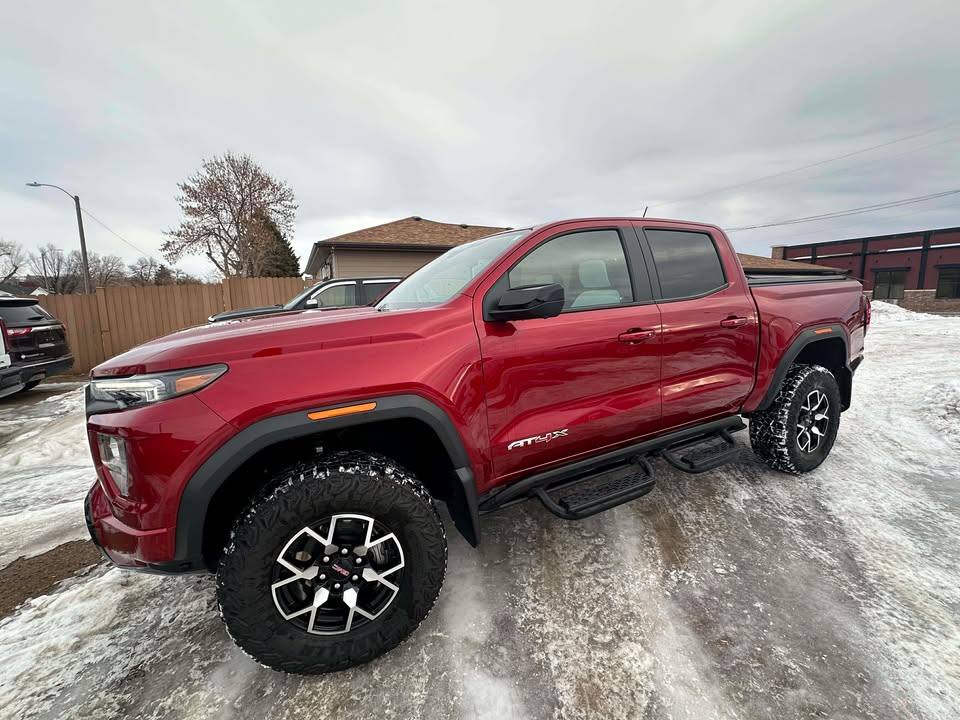 2024 GMC Canyon AT4X