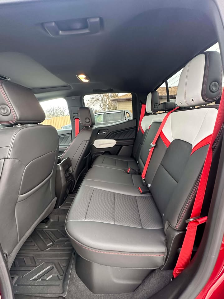 2024 GMC Canyon AT4X