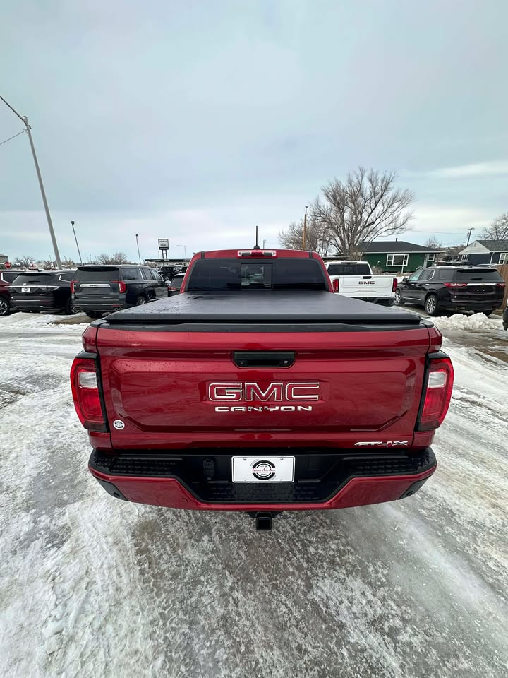 2024 GMC Canyon AT4X