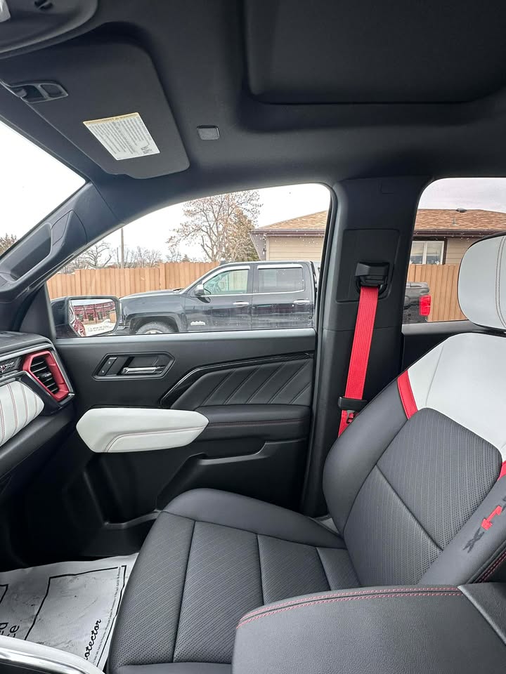 2024 GMC Canyon AT4X