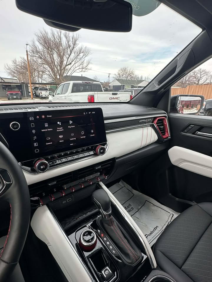 2024 GMC Canyon AT4X