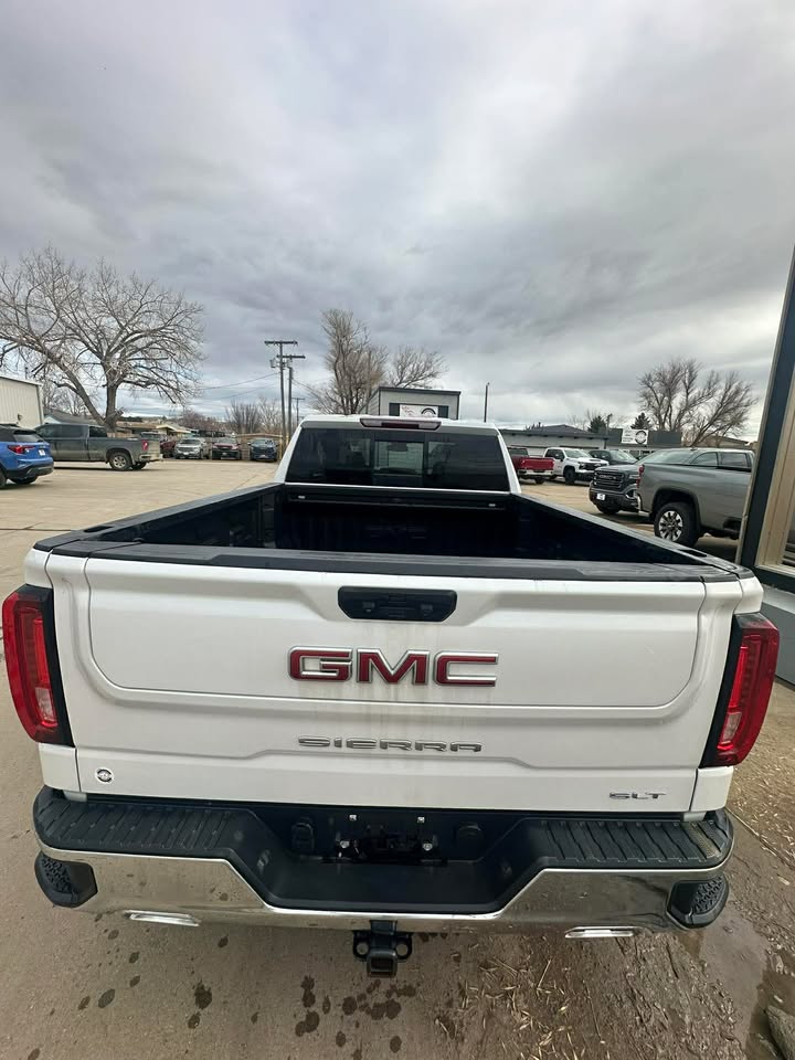 2023 GMC Sierra 1500 SLT